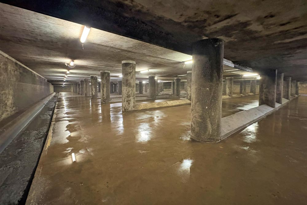 Das Regenüberlaufbecken am Schwanenplatz war gereinigt, das Team aus dem Kanalbetrieb bereit, Besucherinnen und Besucher zu empfangen. Leider machte Regen den besuch des Regenüberlaufbeckens Schwanenplatz unmöglich 